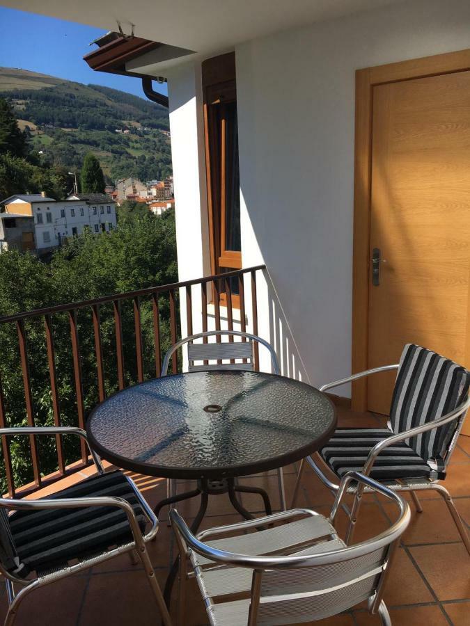 Narcea Turismo Real Apartment กันกัส เดล นาเซอา ภายนอก รูปภาพ